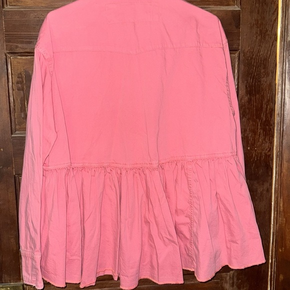 We The Free Pink Button-Up Shirt Size Medium - Picture 5 of 5